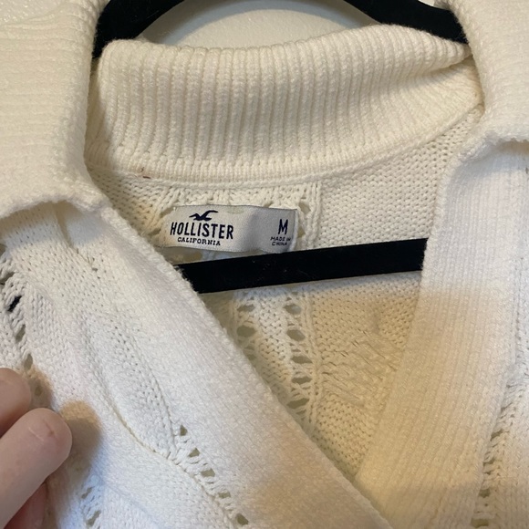 Hollister Sweater - Picture 3 of 3